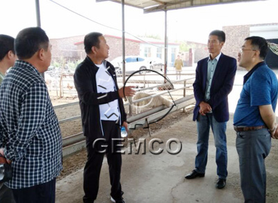 吉姆克技術(shù)人員參觀了客戶(hù)養(yǎng)殖場(chǎng)